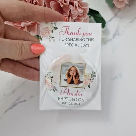 BUTTON BADGE AND MAGNET